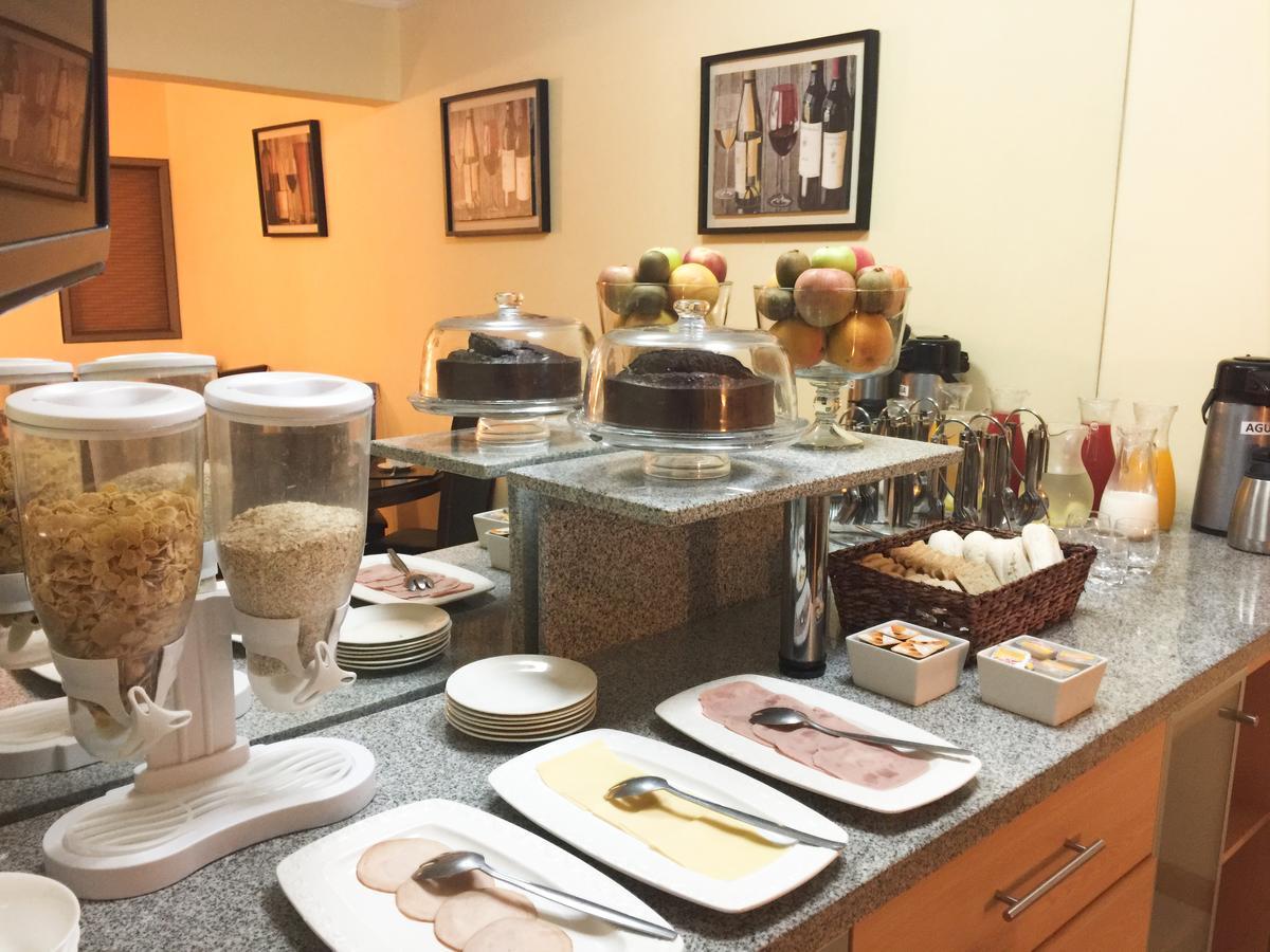 אנטופגסטה Hotel Victoria מראה חיצוני תמונה