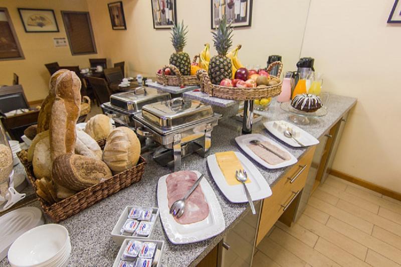 אנטופגסטה Hotel Victoria מראה חיצוני תמונה